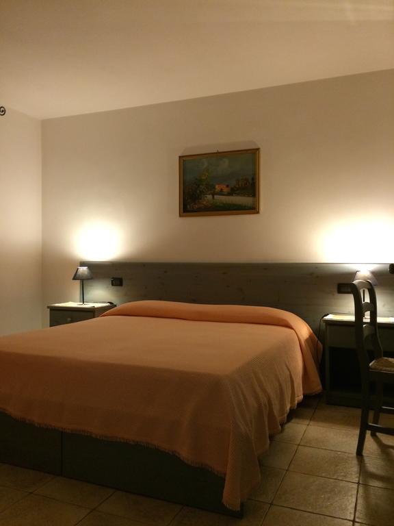 Rosarancio Bed and Breakfast Bassano del Grappa Rum bild